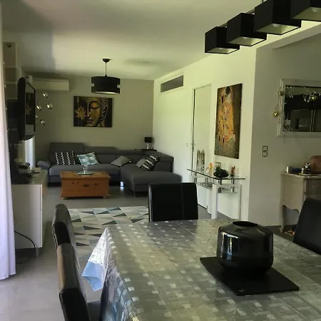 House Golfe Juan * Vallauris